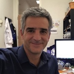 Dr Javier González-Benito